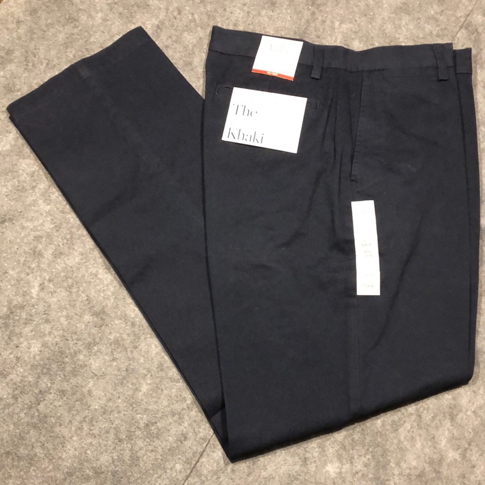 Croft & Barrow Flat Front Khaki Pants 32x34 - New